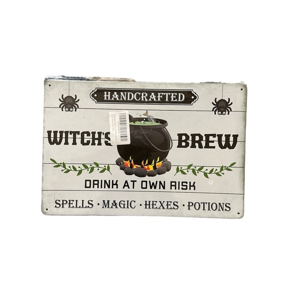 Tin Wall Decor Halloween Decor *Firm* Brand New - Picture 1 of 2